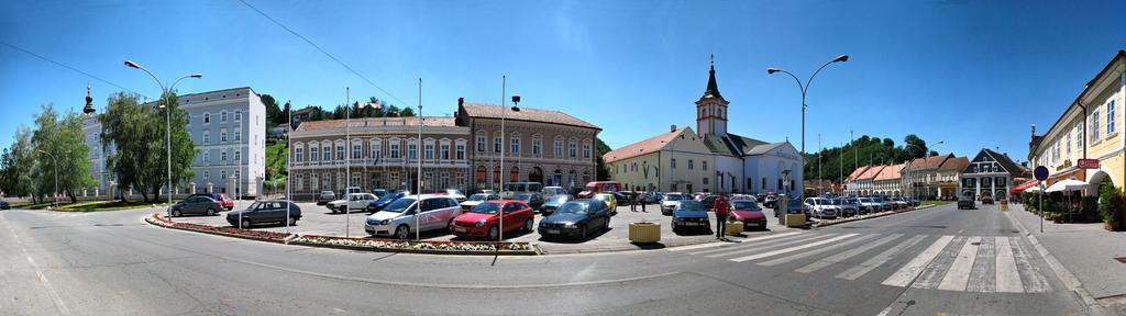Seoski Turiziam Larva Trenkovo Exteriér fotografie